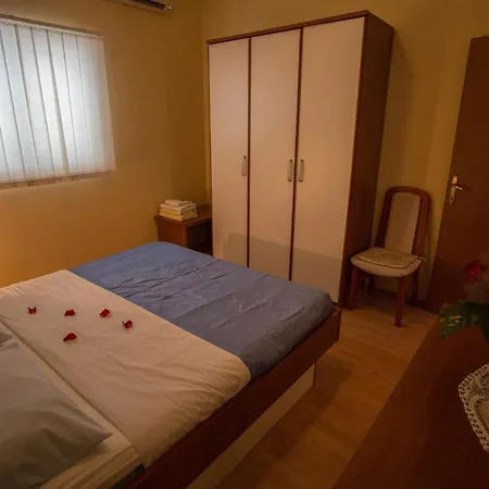 Meteor Lägenhet Orebić
